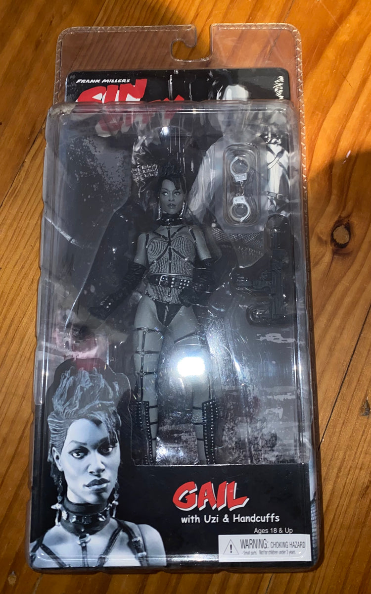 タランティーノ　Sin city フィギュア Black, White, and Red All Over: DST's “Sin City” and Garden